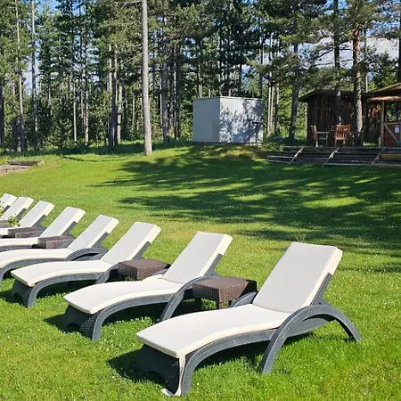 Peaks In Pirin Golf & County Club *